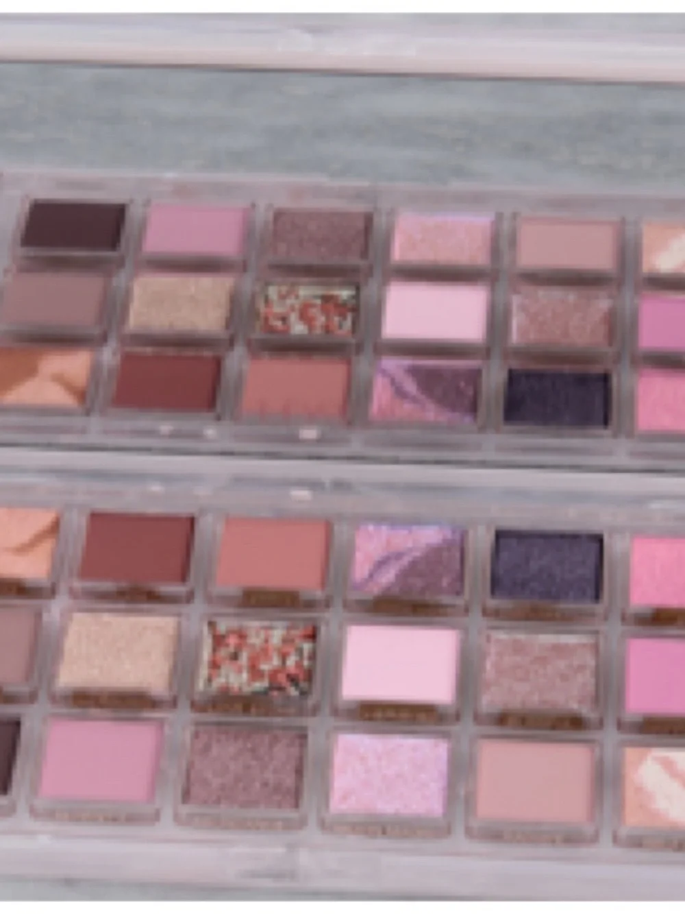 HUDA BEAUTY ROSE QUARTZ EYESHADOW PALETTE